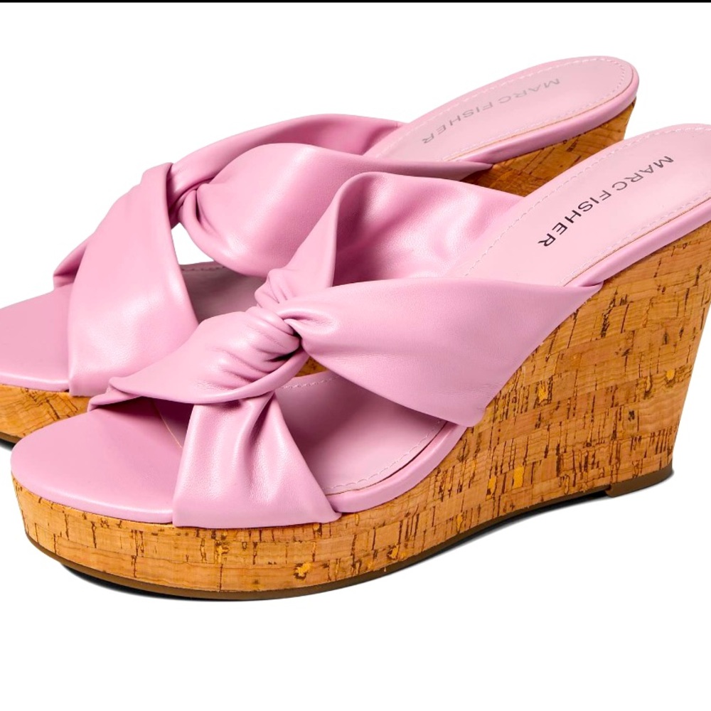 Mauve Knotted Leather Platform Heels.
